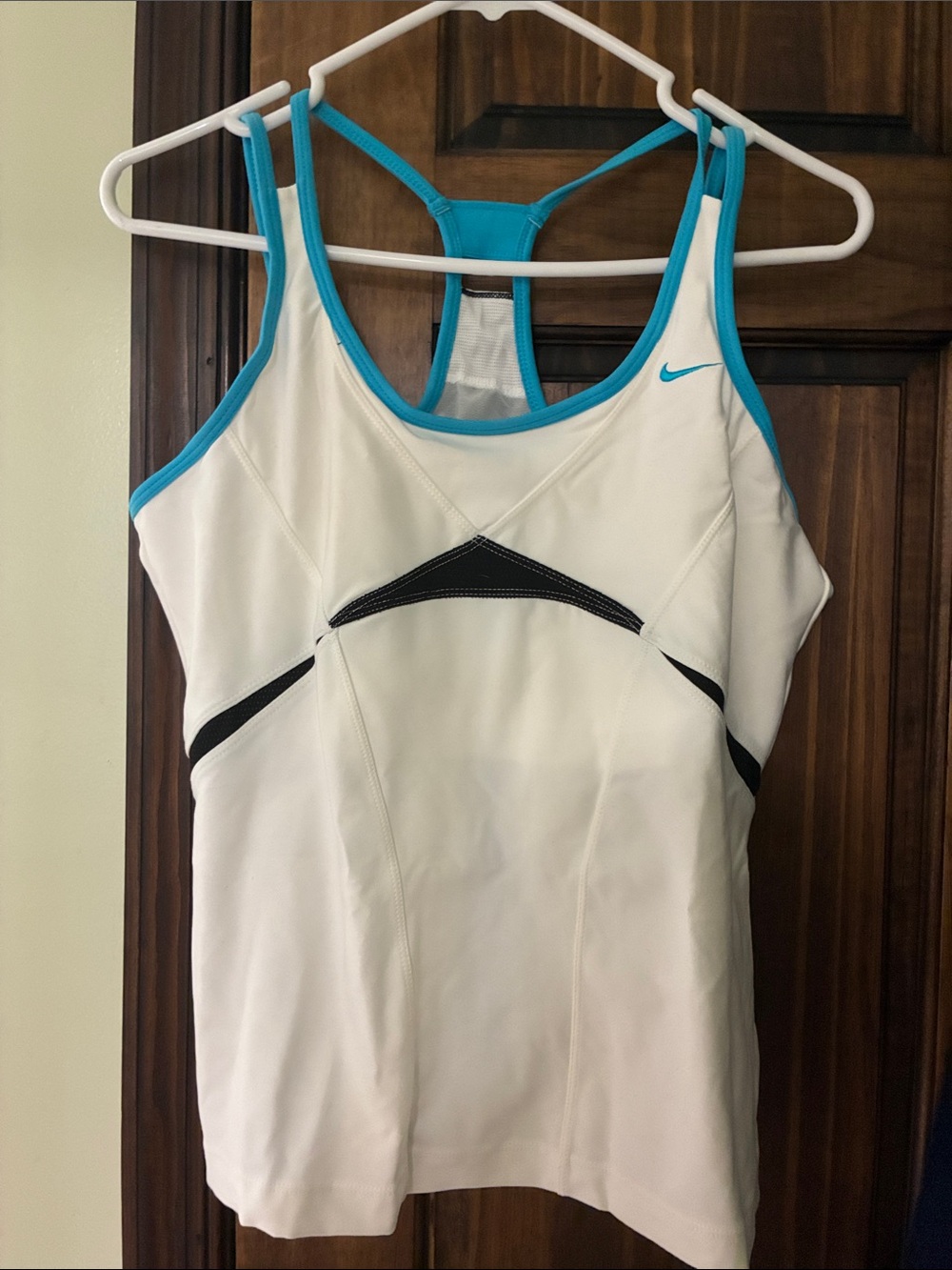 ‼️NWT: Women’s XL Nike Dri-FIT Cool Breeze strappy tank top